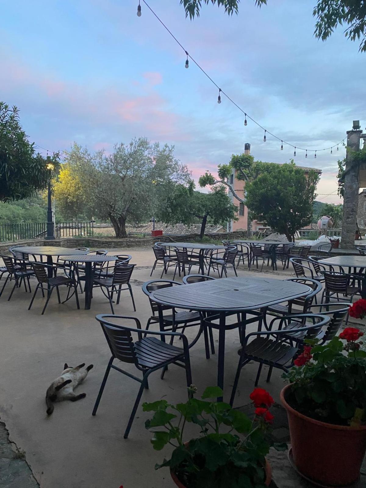 Hotel Guara Inluka Las Almunias Ngoại thất bức ảnh