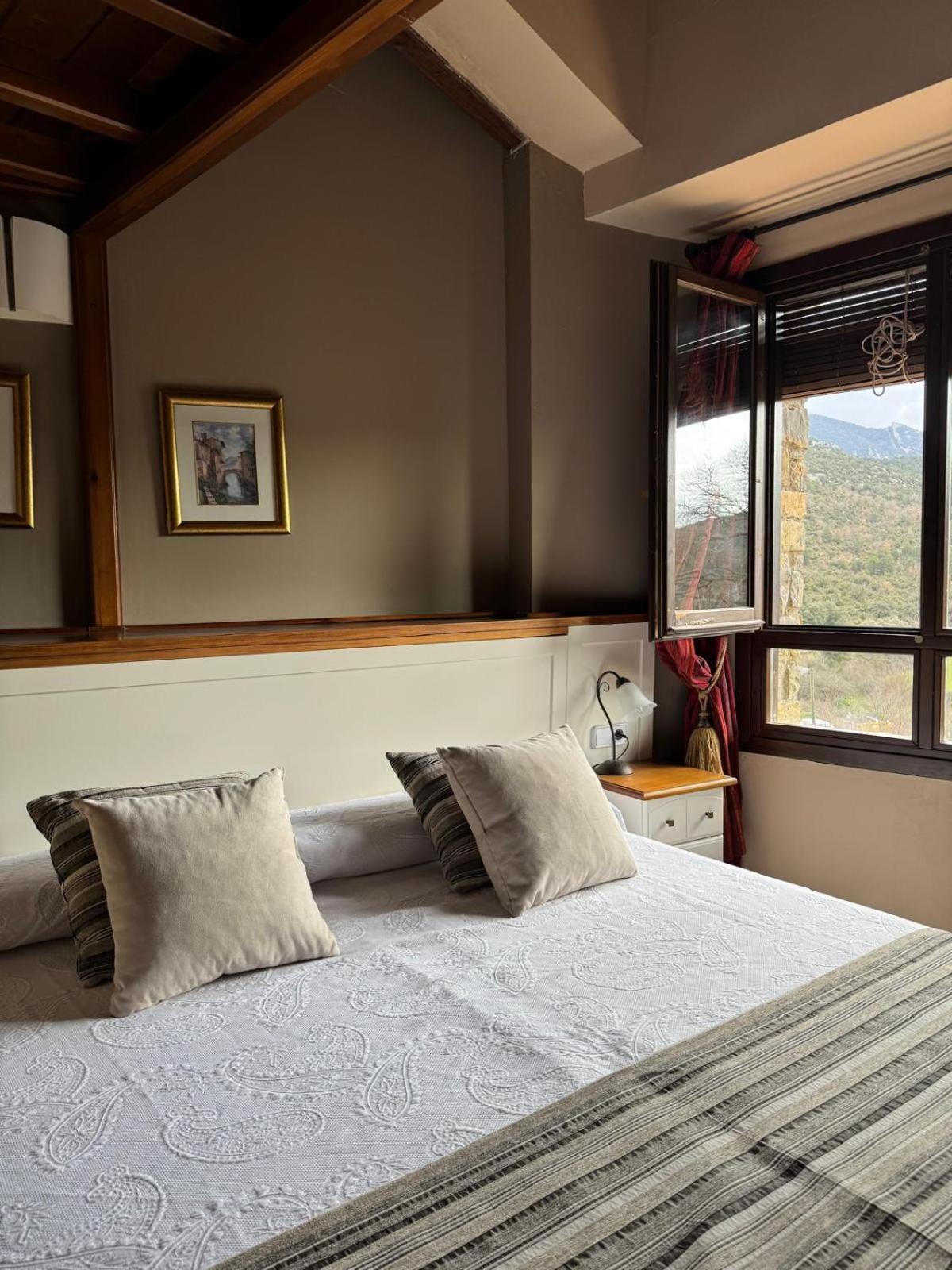 Hotel Guara Inluka Las Almunias Ngoại thất bức ảnh